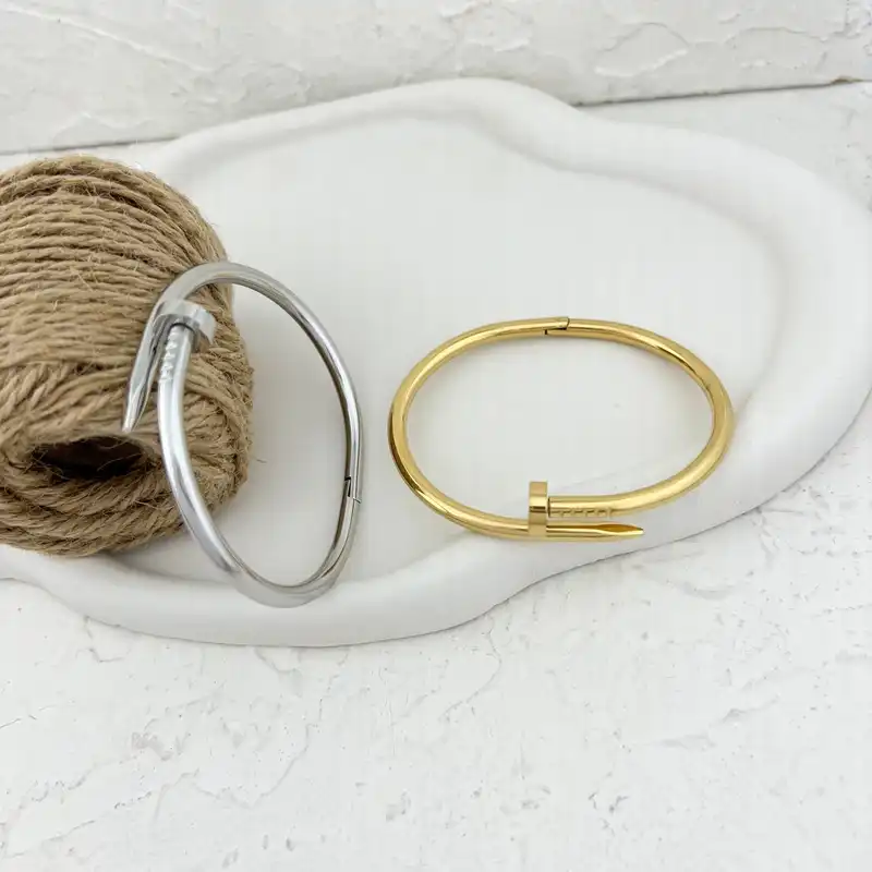 دستبند زنانه مدل  میخی کد B4828