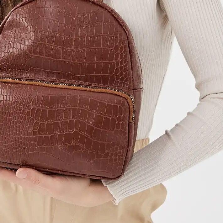 کوله پشتی زنانه ال سی وایکیکی مدل پوست ماری