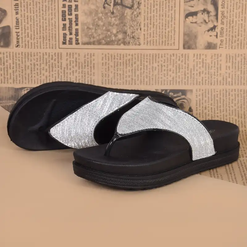 دمپایی لاانگشتی زنانه نیکتا مدل SLV.2361