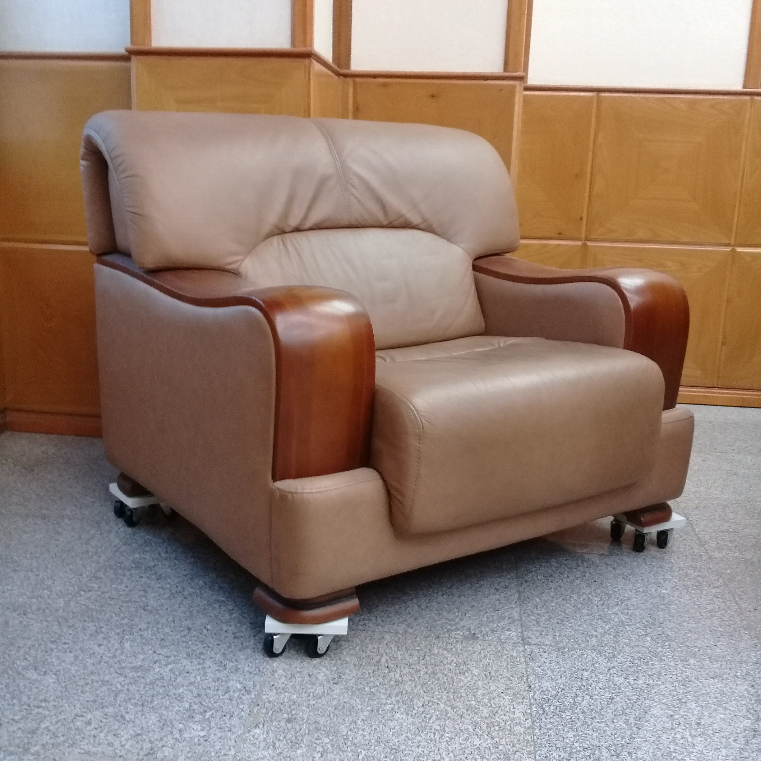 چرخ مدل 01 ست 4 عددی
