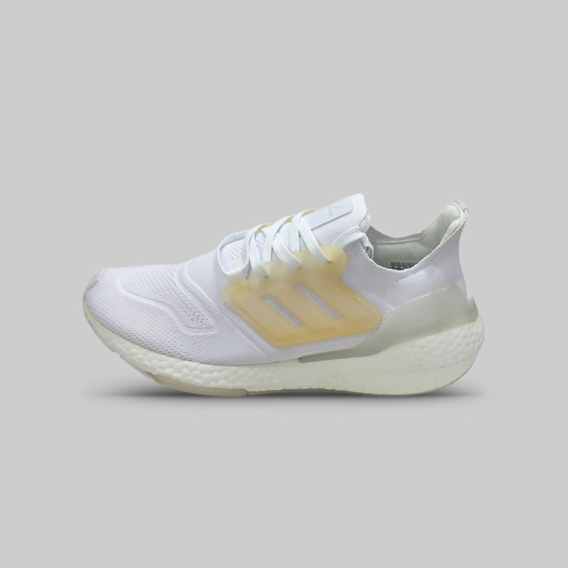 کفش رانینگ آدیداس مدل Ultraboost