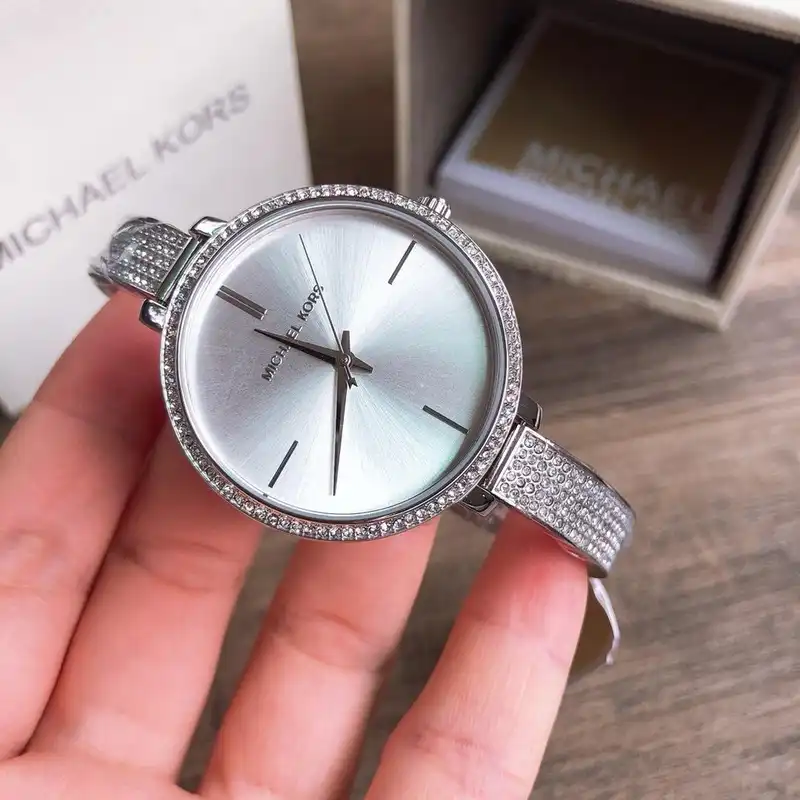 ساعت مچی عقربه ای زنانه مایکل کورس مدل MK3783