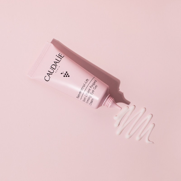 مجموعه مراقبت از پوست کدلی مدل Firming solution مجموعه 3 عددی مجموعه مراقبت از پوست کدلی مدل Firming solution مجموعه 3 عددی