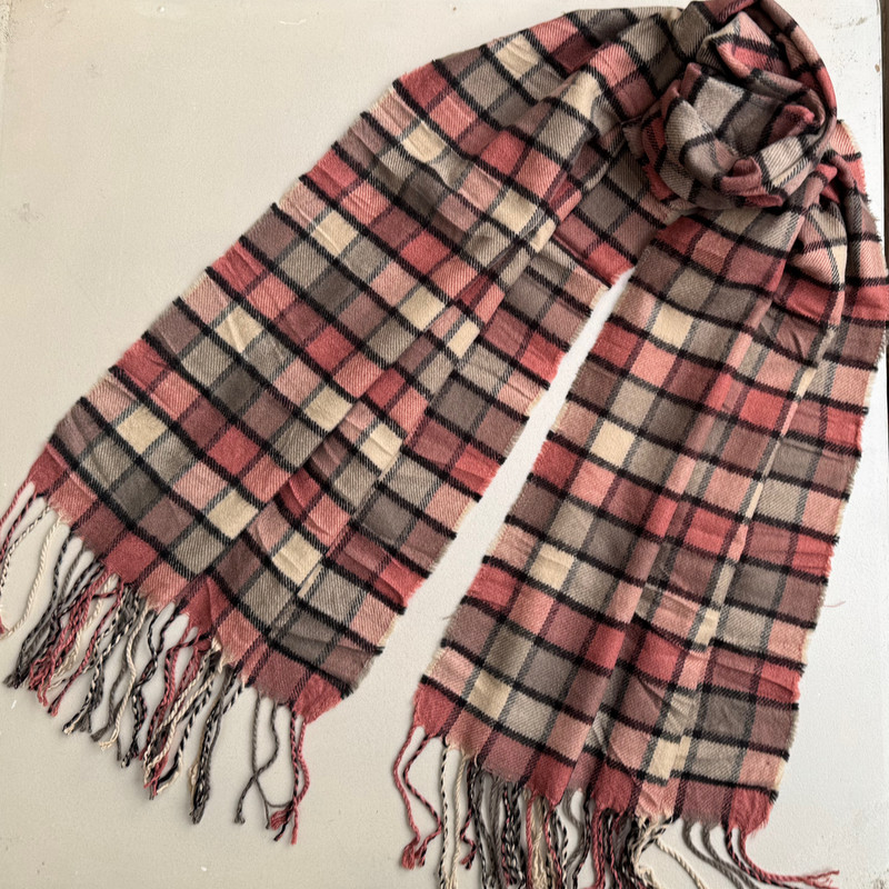 شال گردن زنانه مدل موهر چهارخانه مربعی ریز ریش ریشی کد 14