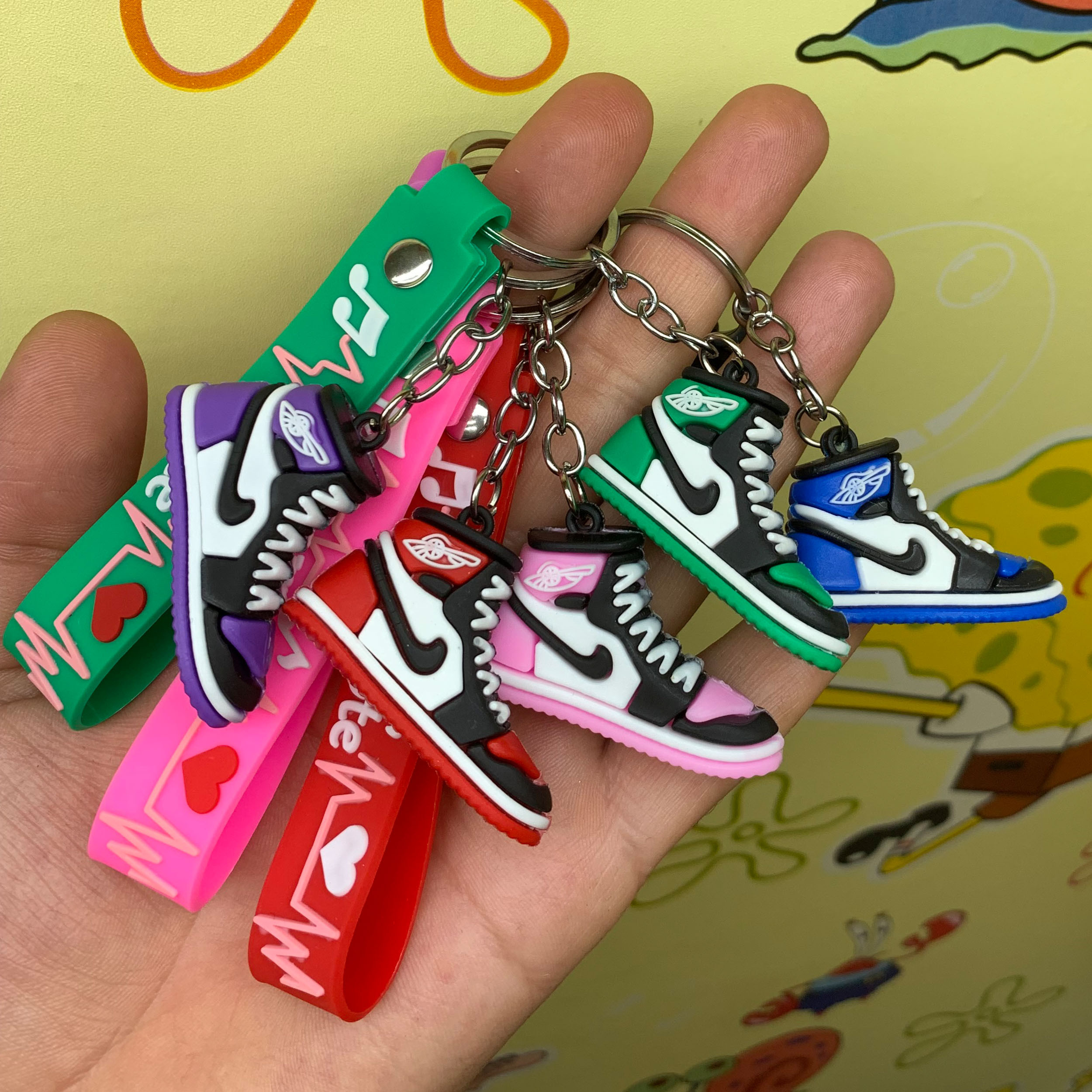 جاکلیدی مدل سیلیکونی طرح کتونی اسپرت 01