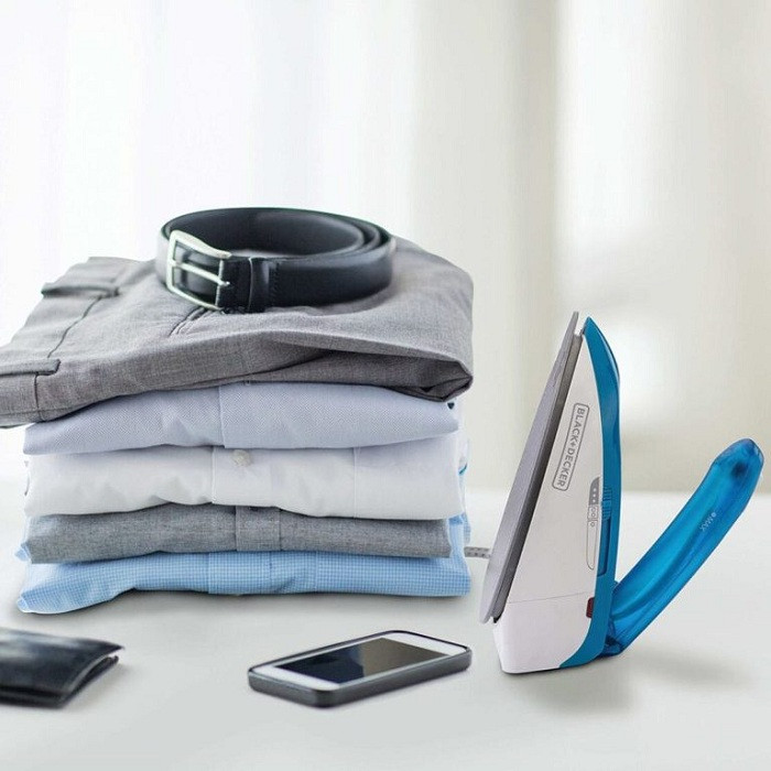 اتو مسافرتی بلک اند دکر مدل TI250