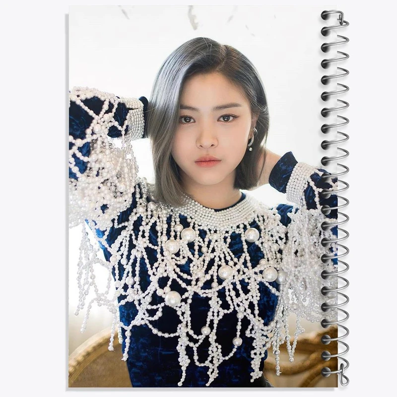 دفتر نقاشی 50 برگ خندالو مدل ریوجین گروه ایتزی ITZY کد 12443