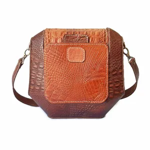 کیف رودوشی زنانه چرم مارلیک کد WM104