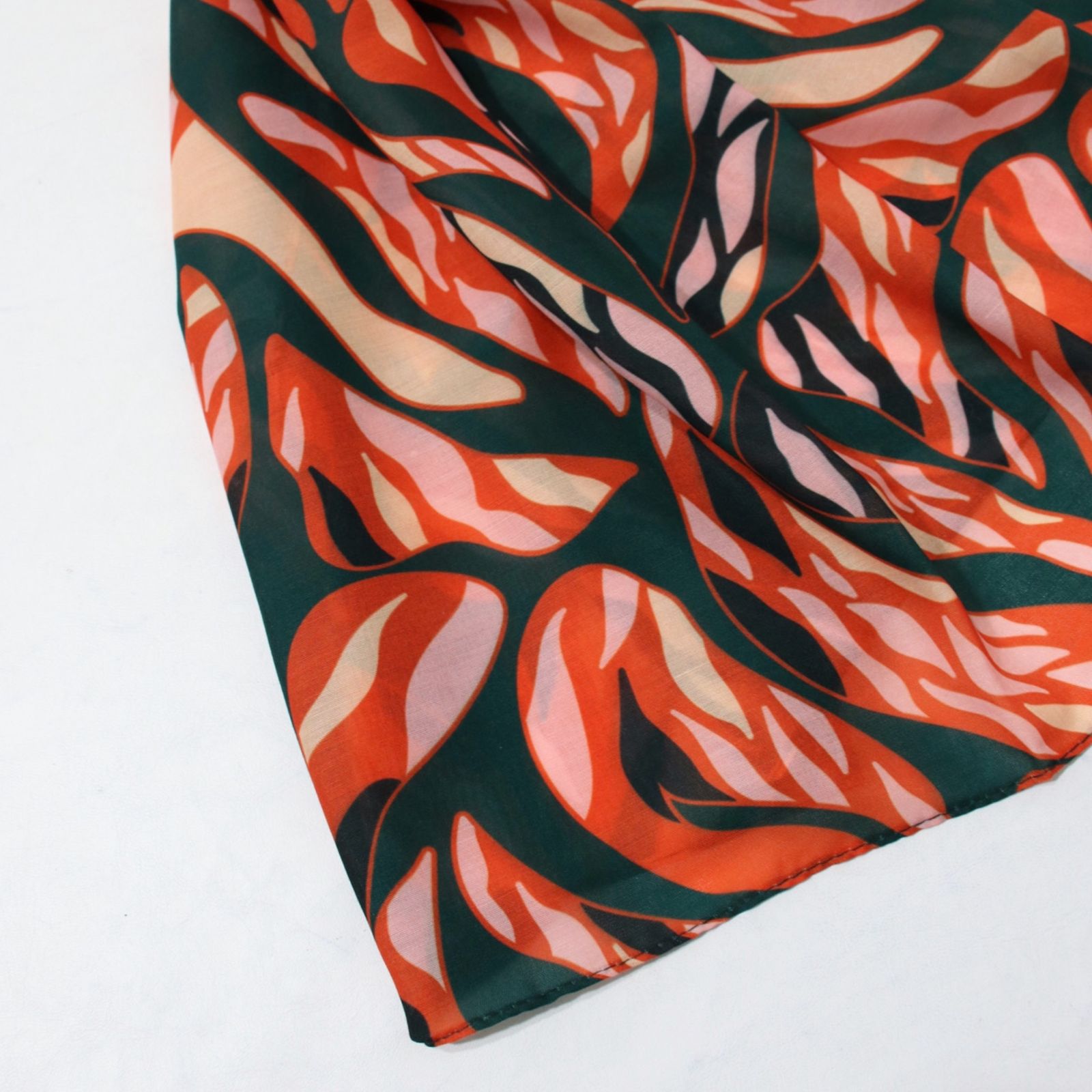 شال زنانه مدل نخی بهاری طرح زمرد کد ana-4035 -  - 8