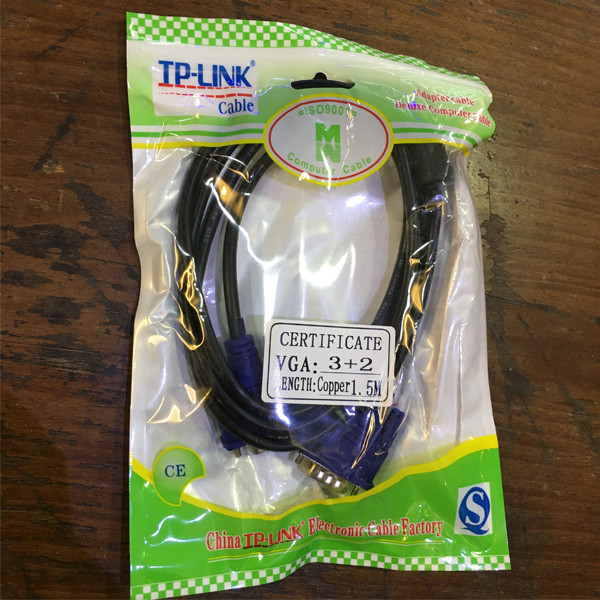کابل VGA مدل v-8961 طول 1.5 متر 1