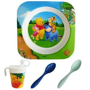 ظرف غذای 4 تکه کودک طرح pooh کد beh123