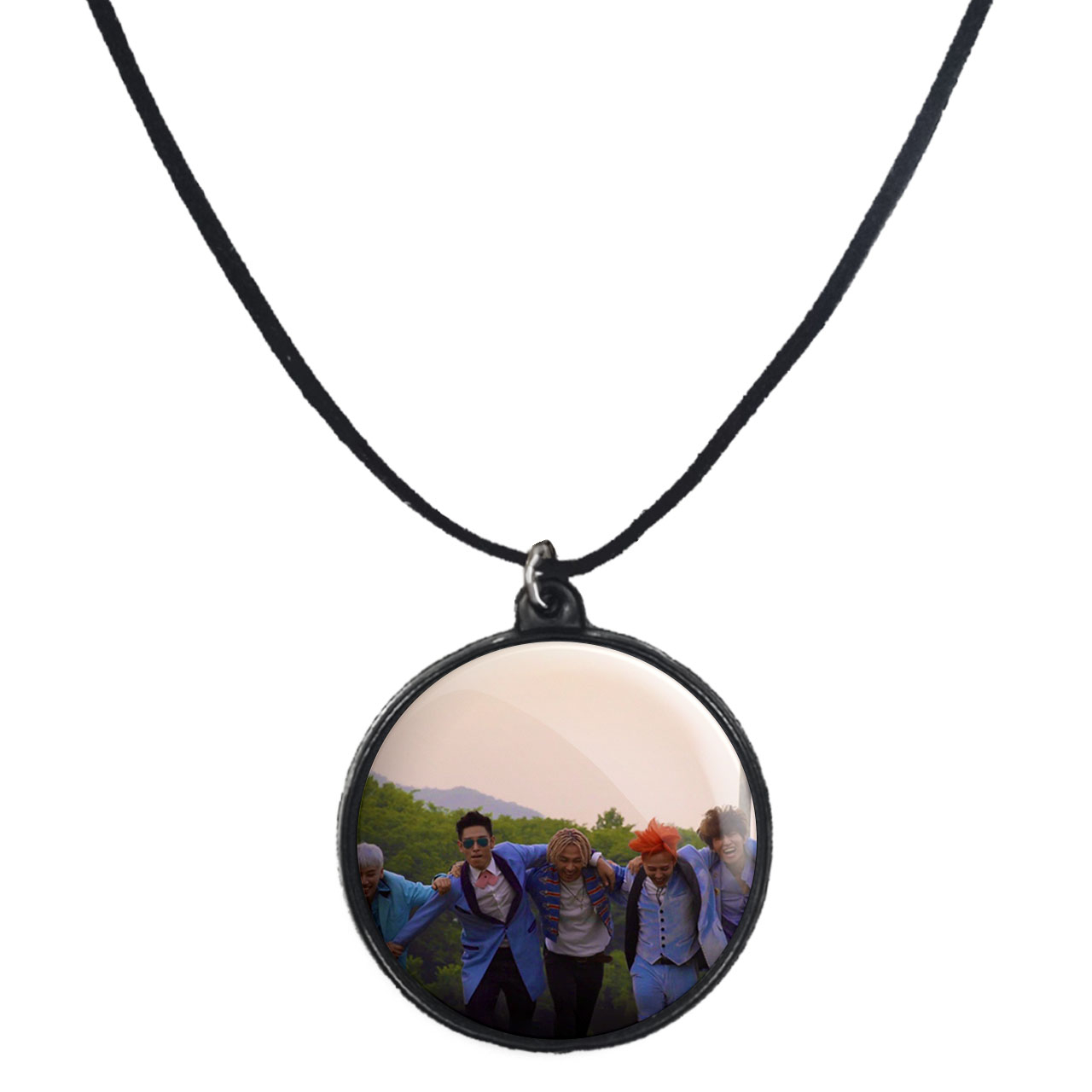 گردنبند پرمانه طرح گروه موسیقی BIG BANG کد pmb.15161 مدل دو طرفه