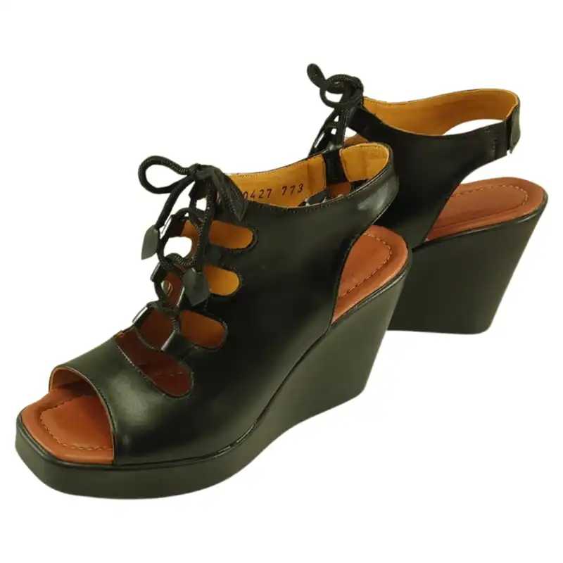 صندل زنانه مدل چرم طبیعی کد 693