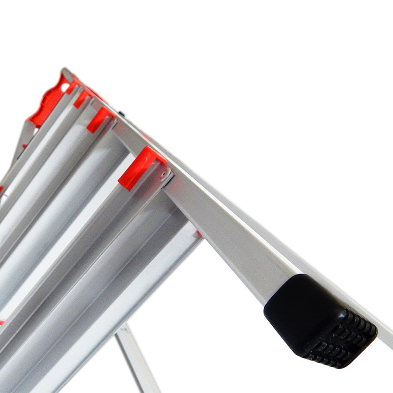 نردبان 4 پله مدل Yuksel