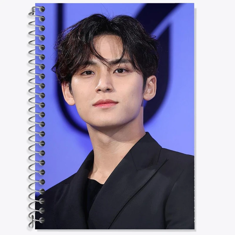 دفتر لغت 50 برگ خندالو مدل مینگیو گروه سونتین Seventeen کد 21637