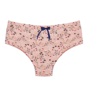 شورت زنانه مدل نخی جنیفری