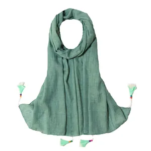 شال زنانه مدل منگوله دار کد den2000