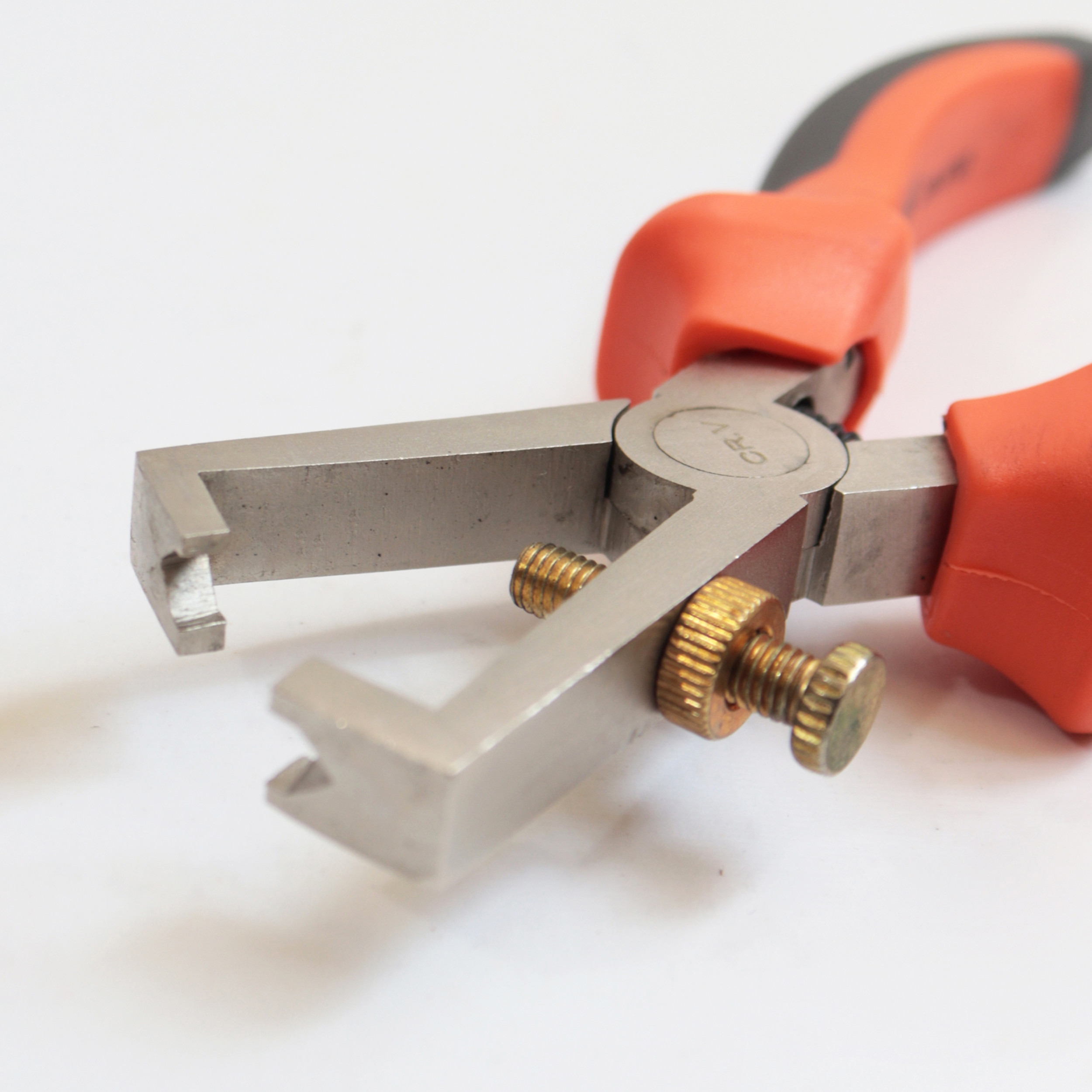 انبر سیم لخت کن اطلس کد YP-06 سایز 6 اینچ