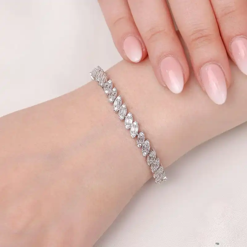 دستبند نقره زنانه مدل پرنس 11