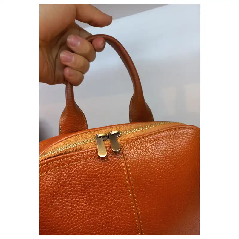 کوله پشتی زنانه سرزمین چرم مدل آرمانا کد 221073