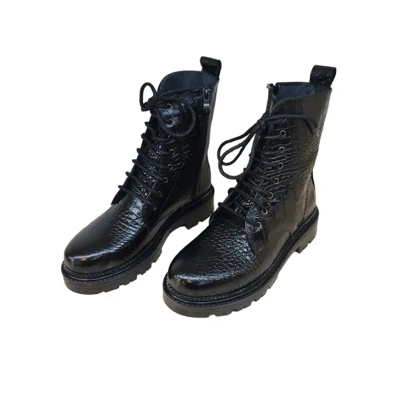 نیم بوت زنانه مدل سنگی پین 2 چرم طبیعی رنگ مشکی