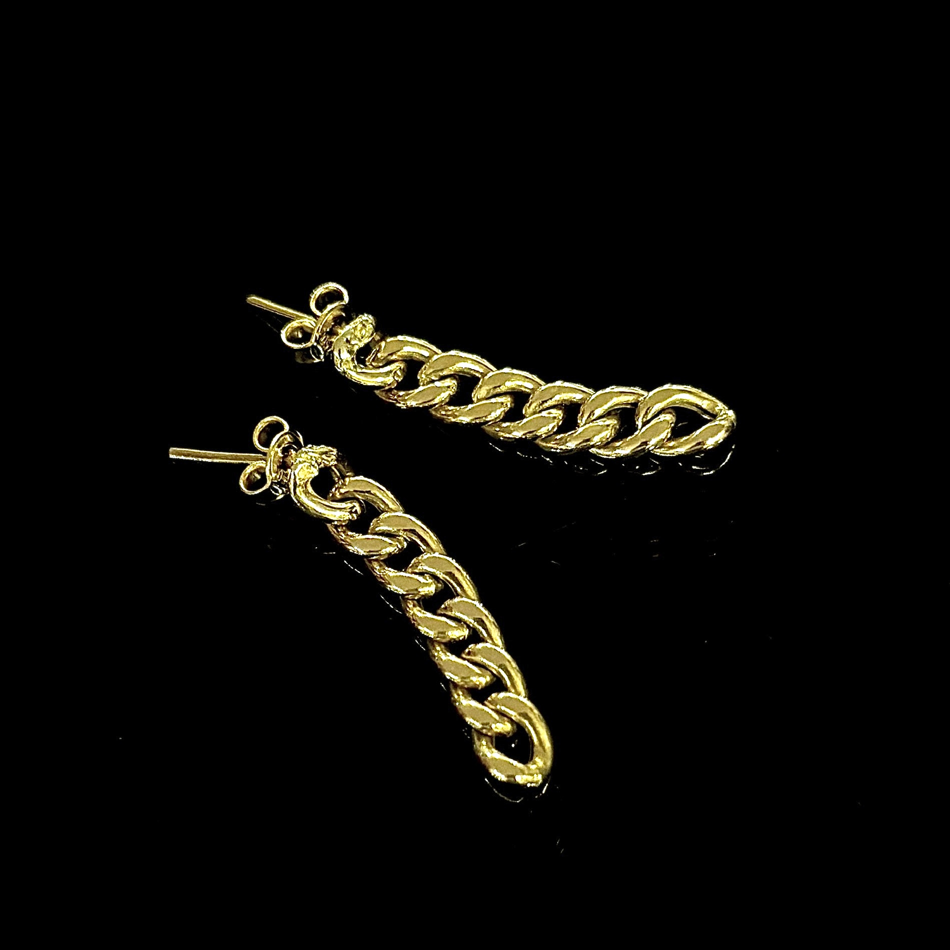 گوشواره طلا 18 عیار زنانه مدل G018 طرح کارتیه