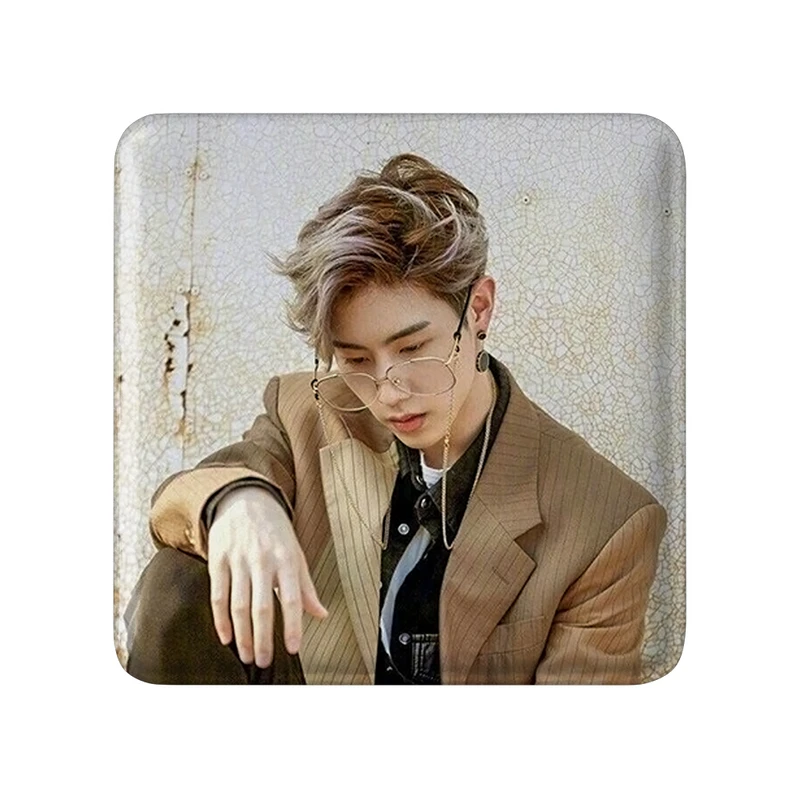 مگنت خندالو طرح مارک گروه گات سون GOT7 کد 11666