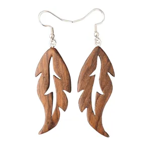 گوشواره دست دوز زنانه مدل چوبی طرح برگ