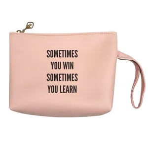 کیف لوازم آرایش زنانه مدل تایپوگرافی