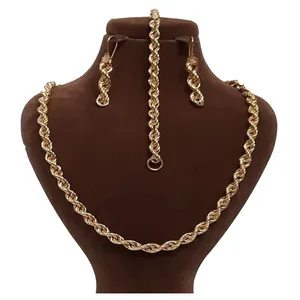  نیم ست طلا 18 عیار زنانه  گالری یارطلا مدل طنابی کد SRT