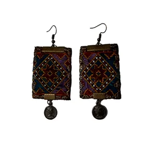 گوشواره سوزن دوزی کد B70