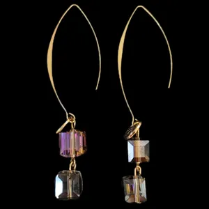 گوشواره زنانه مدل نگینی مجلسی