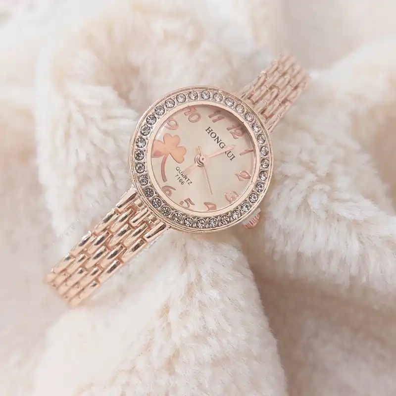 ساعت مچی عقربه ای زنانه هانگروی مدل دستبندی ظریف