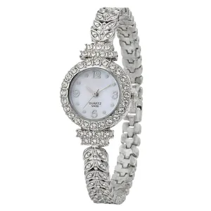ساعت مچی عقربه‌ای کوارتز زنانه مدل لوکس بند تراش قاب دور نگین کد 1
