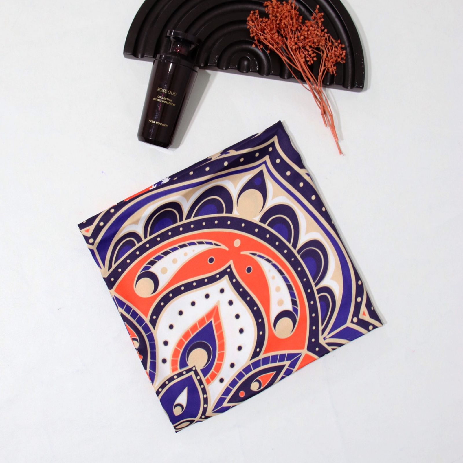 روسری زنانه مدل ابریشم توییل قواره 90 طرح بته جقه کد ana-2931 -  - 21