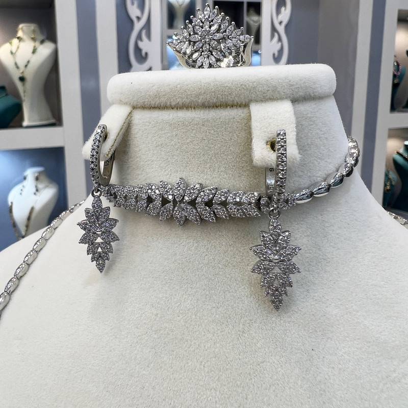 ست نقره زنانه مدل سوپر لوکس جواهری مزین به روکش طلای 34-531