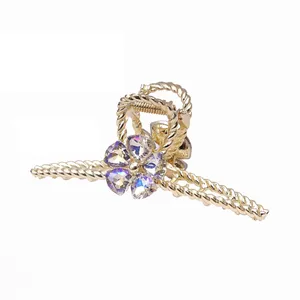 کلیپس مو زنانه مدل گل بابونه