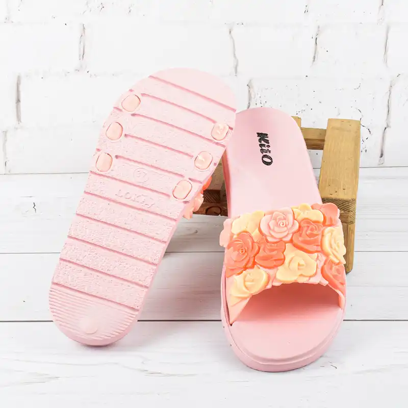 دمپایی زنانه کیتو مدل فرستو گل دار کد KLBS.2438