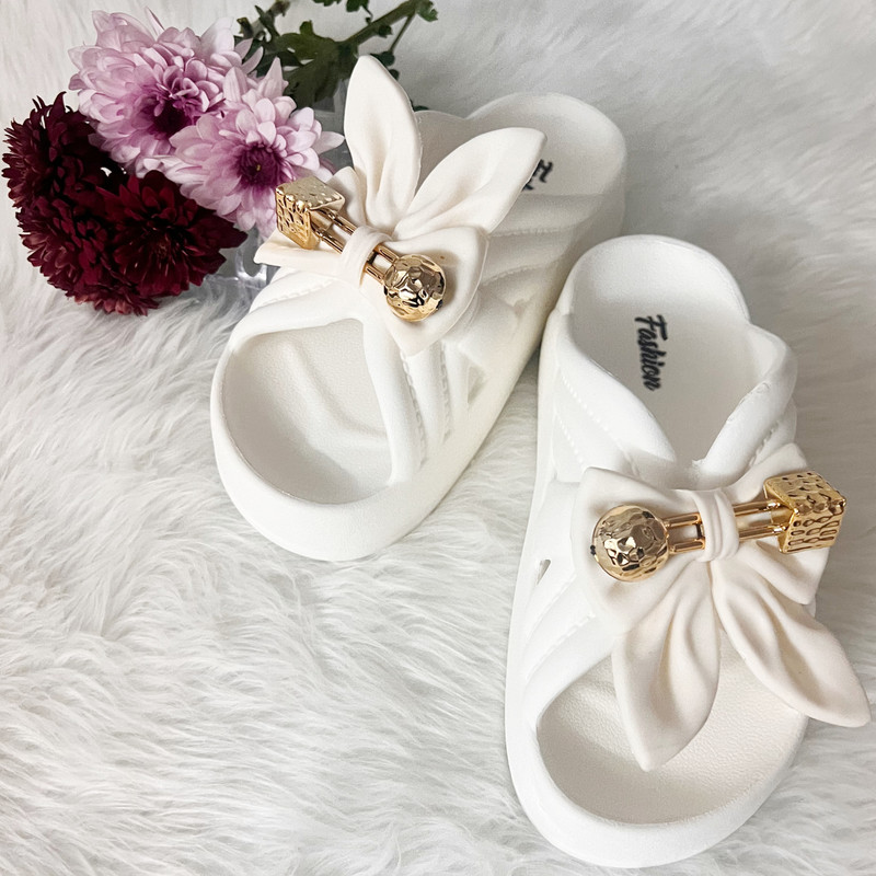 دمپایی زنانه پاپا مدل آیناز کد 222