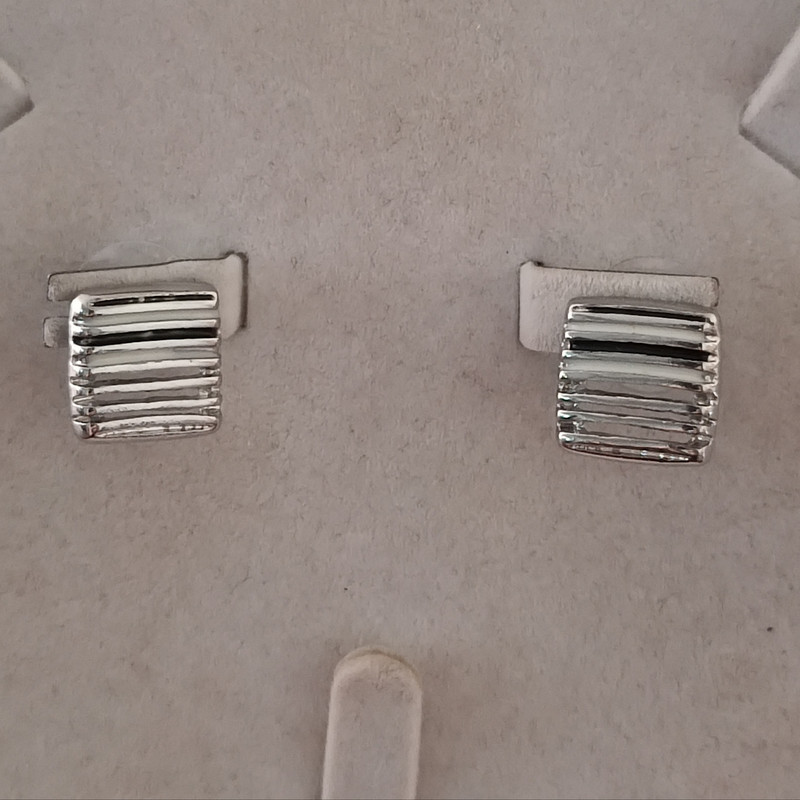 گوشواره زنانه مدل مربع گوشواره زنانه مدل مربع