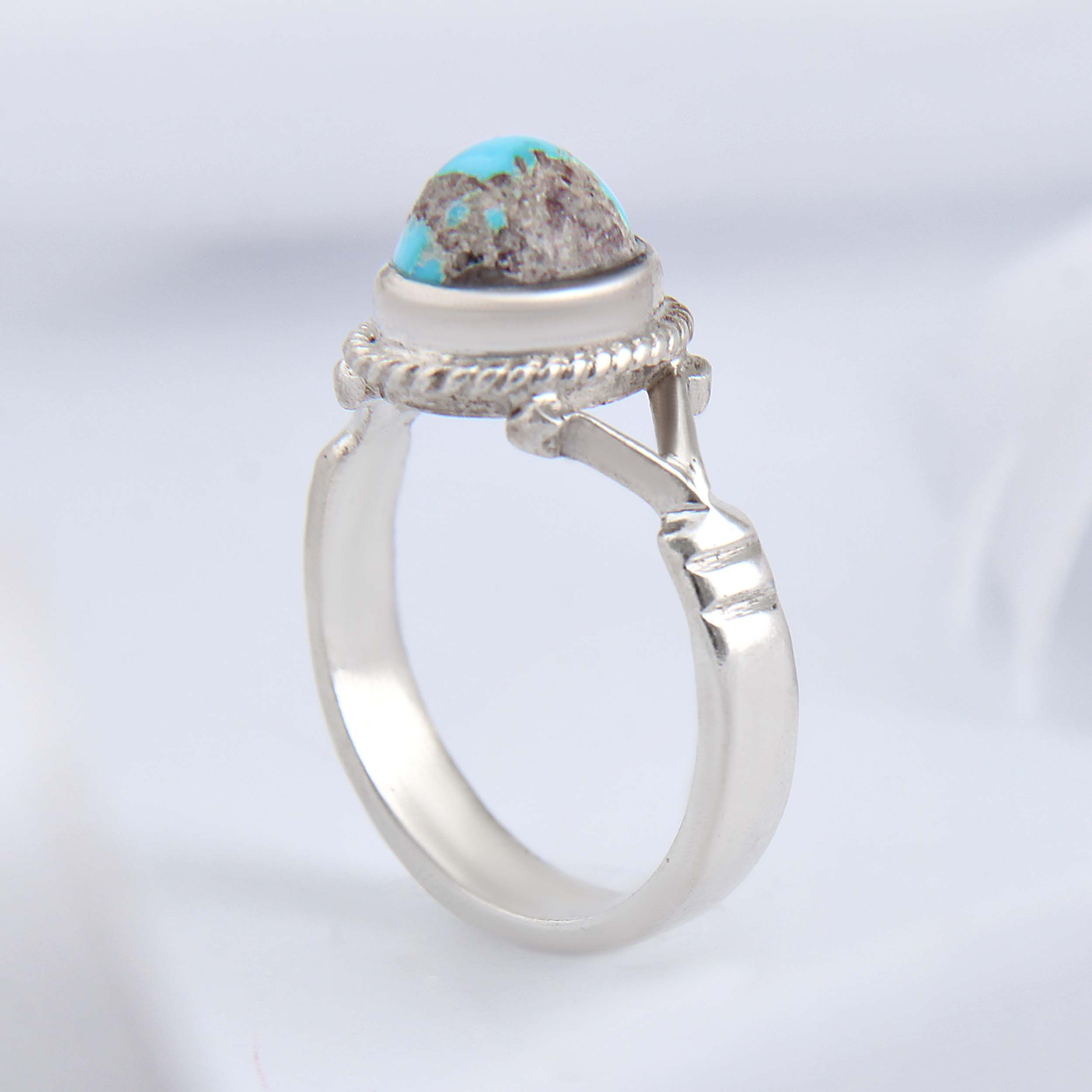 انگشتر نقره زنانه بازرگانی میلادی مدل سنگ فیروزه طبیعی طرح کلاسیک کد AW_683