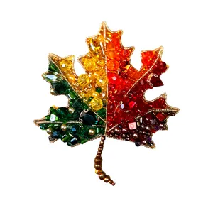 سنجاق سینه زنانه مدل برگ پاییزی