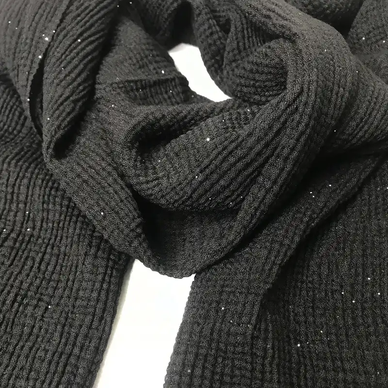 شال زنانه مدل پلیسه منگوله دار