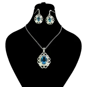 نیم ست نقره زنانه کد AV127