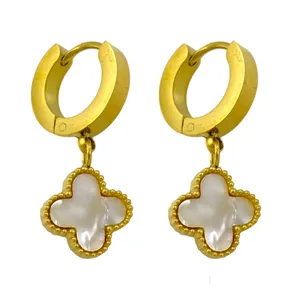 گوشواره زنانه وای اس ایکس مدل گل چهارپر کد E4561