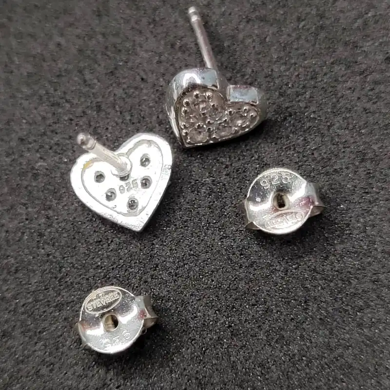 گوشواره نقره زنانه آی ام مدل قلب زیرکنیا 653