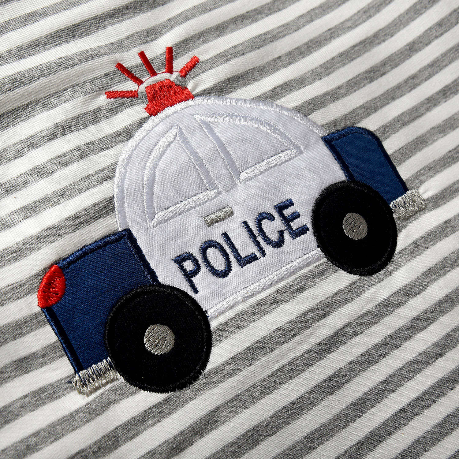 ست تی شرت آستین بلند و شلوار بچگانه سپیدپوش مدل ماشین پلیس 1402709 -  - 6