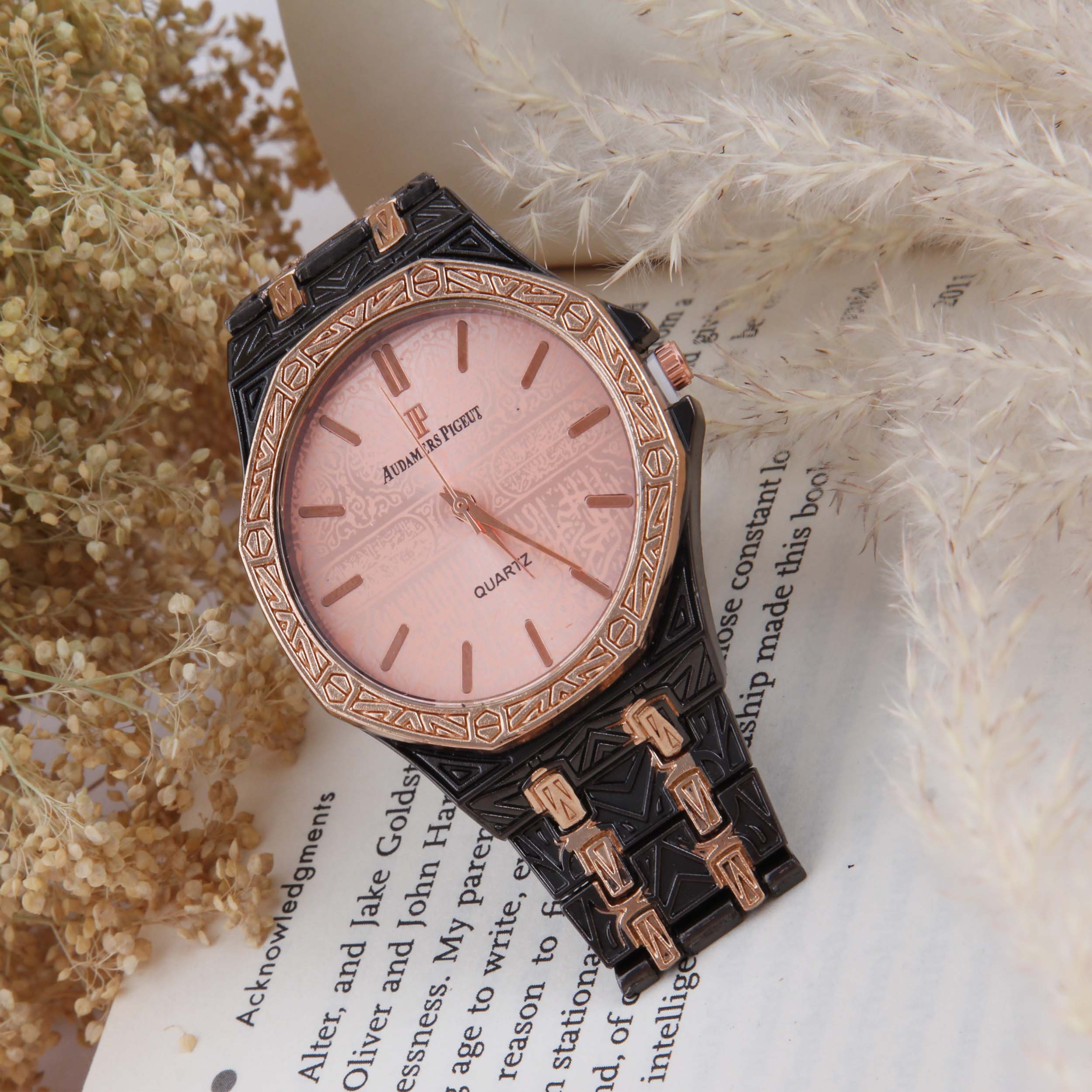 ساعت مچی عقربه ای زنانه مدل بند استیل کلاسیک کد WHW_408