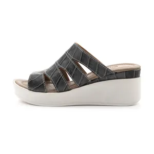 دمپایی زنانه شیفر مدل 1208a50010538