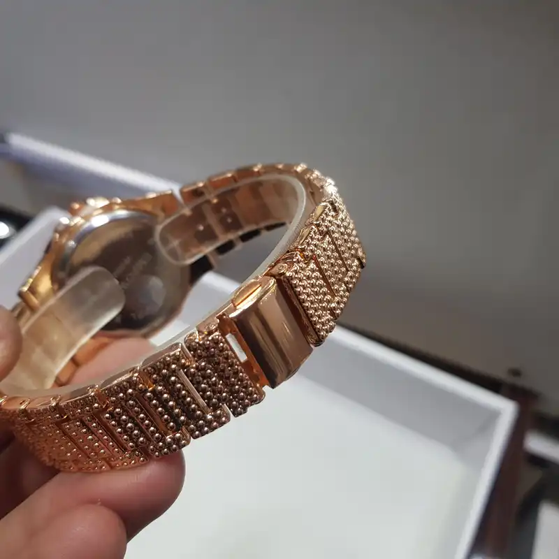 ساعت مچی عقربه ای امپاور مدل فول نگین کد 05